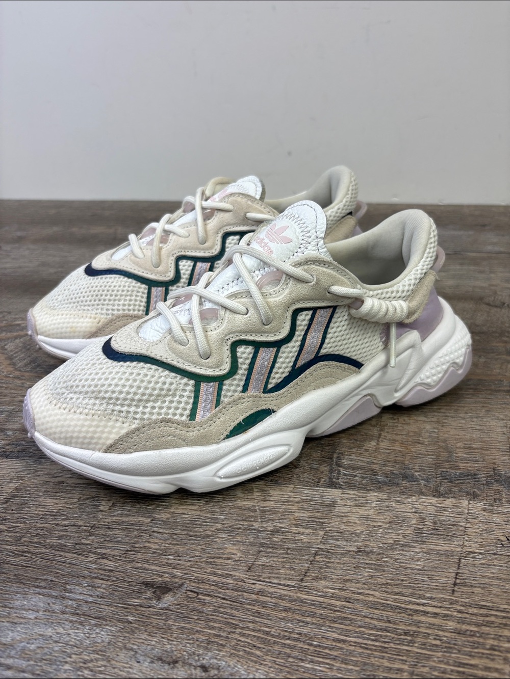 Adidas Ozweego Women’s Size 5.5 White Cream Pastel Pink Teal Sneakers FY3129